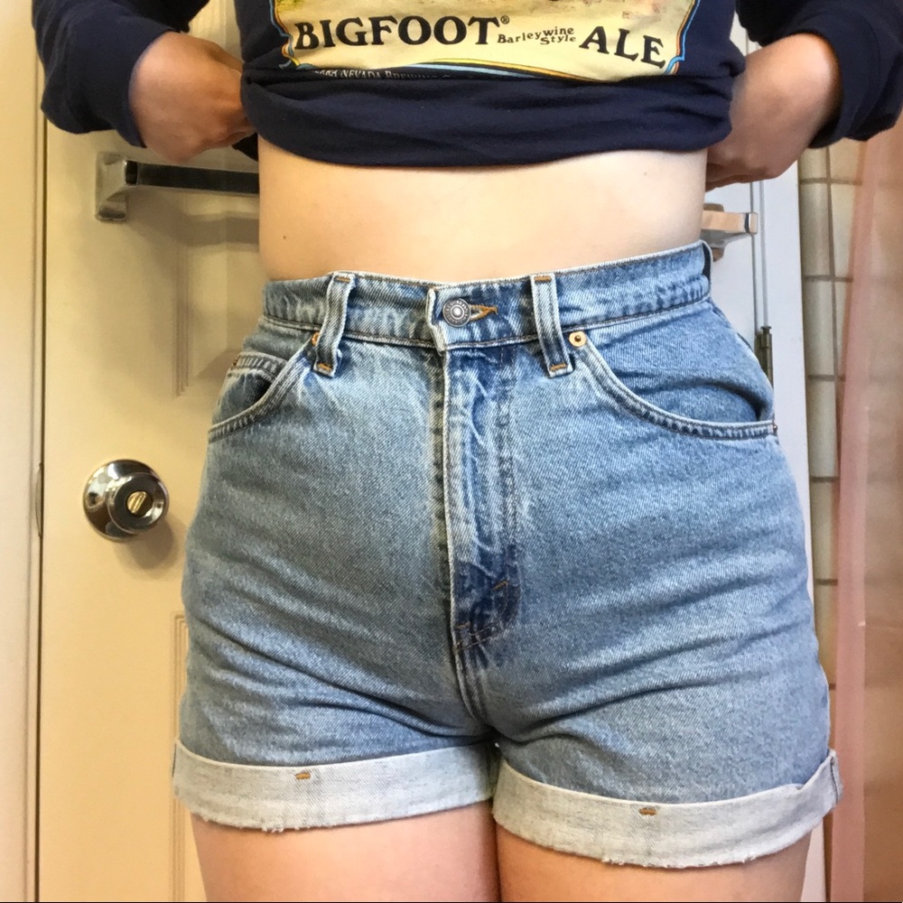 Vintage Levi’s shorts